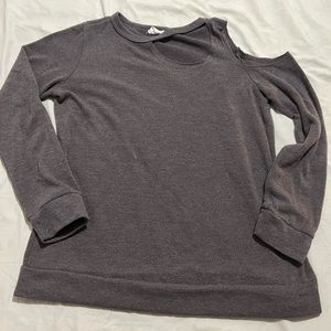 Woman’s Large Long Sleeve Cold Shoulder Top